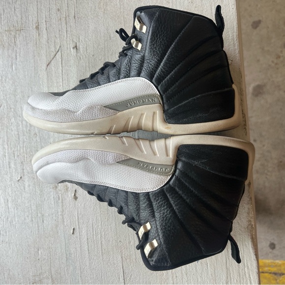 Retro 12 Air Jordan Nike men size 11 black and white - Picture 2 of 5
